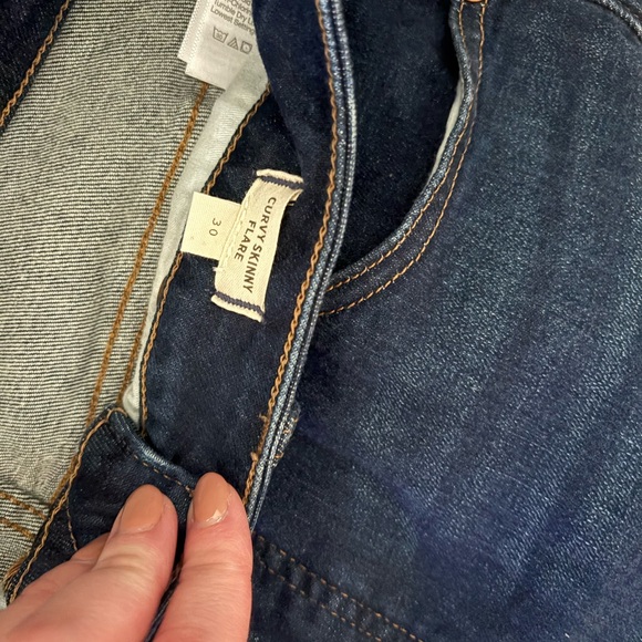 Madewell Curvy Skinny Flare Jeans in Colleton Wash size 30 - like new - Picture 4 of 6